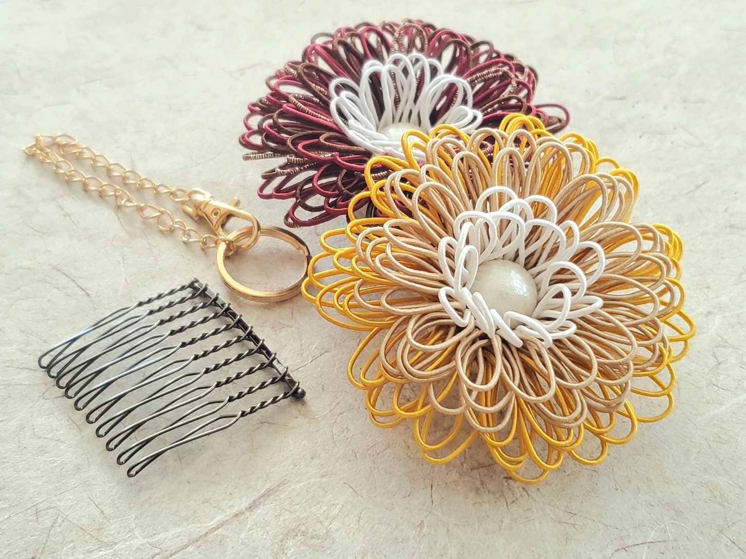 水引細工アクセサリー「菊の花」