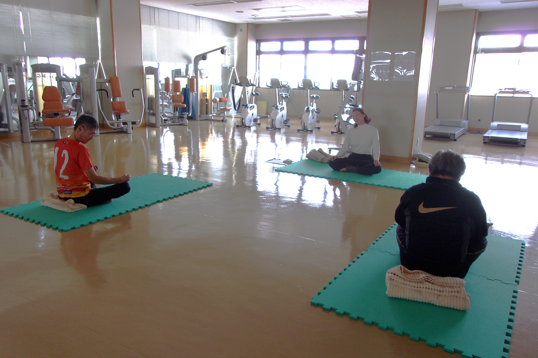 呼吸に合わせたリラックス体操