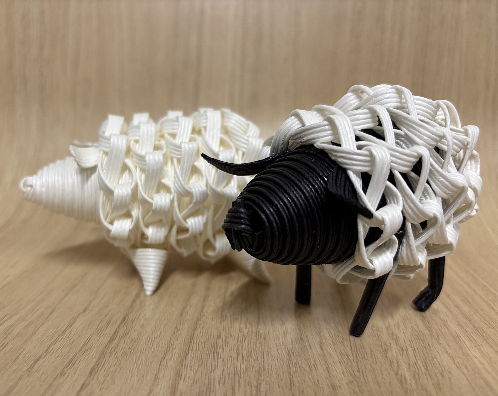 クラフトバンドで干支作り