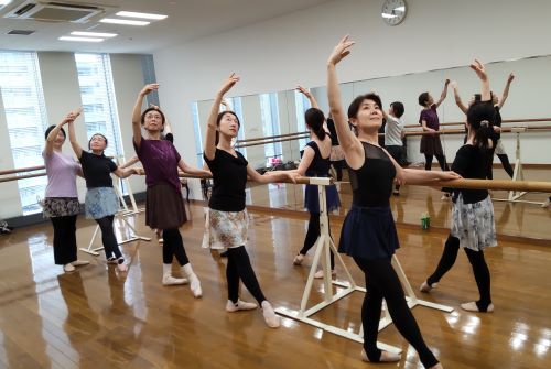 楽しく踊れるクラシックバレエ　大人　※7月期