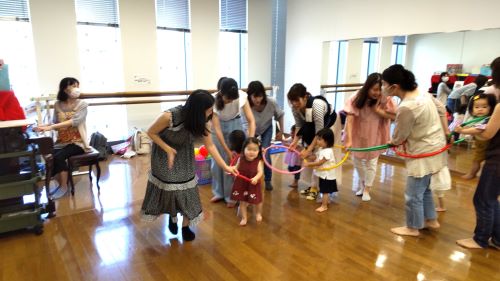 1day はじめてのリトミック　＜対象年齢＞1才～入園前のお子様