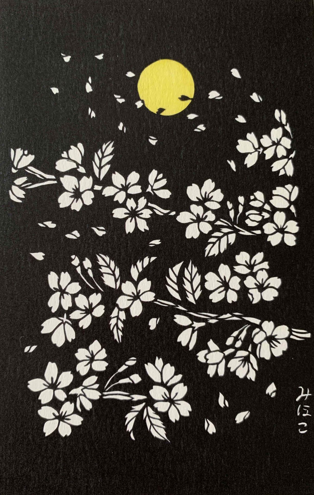 季節を切り絵で楽しみましょう