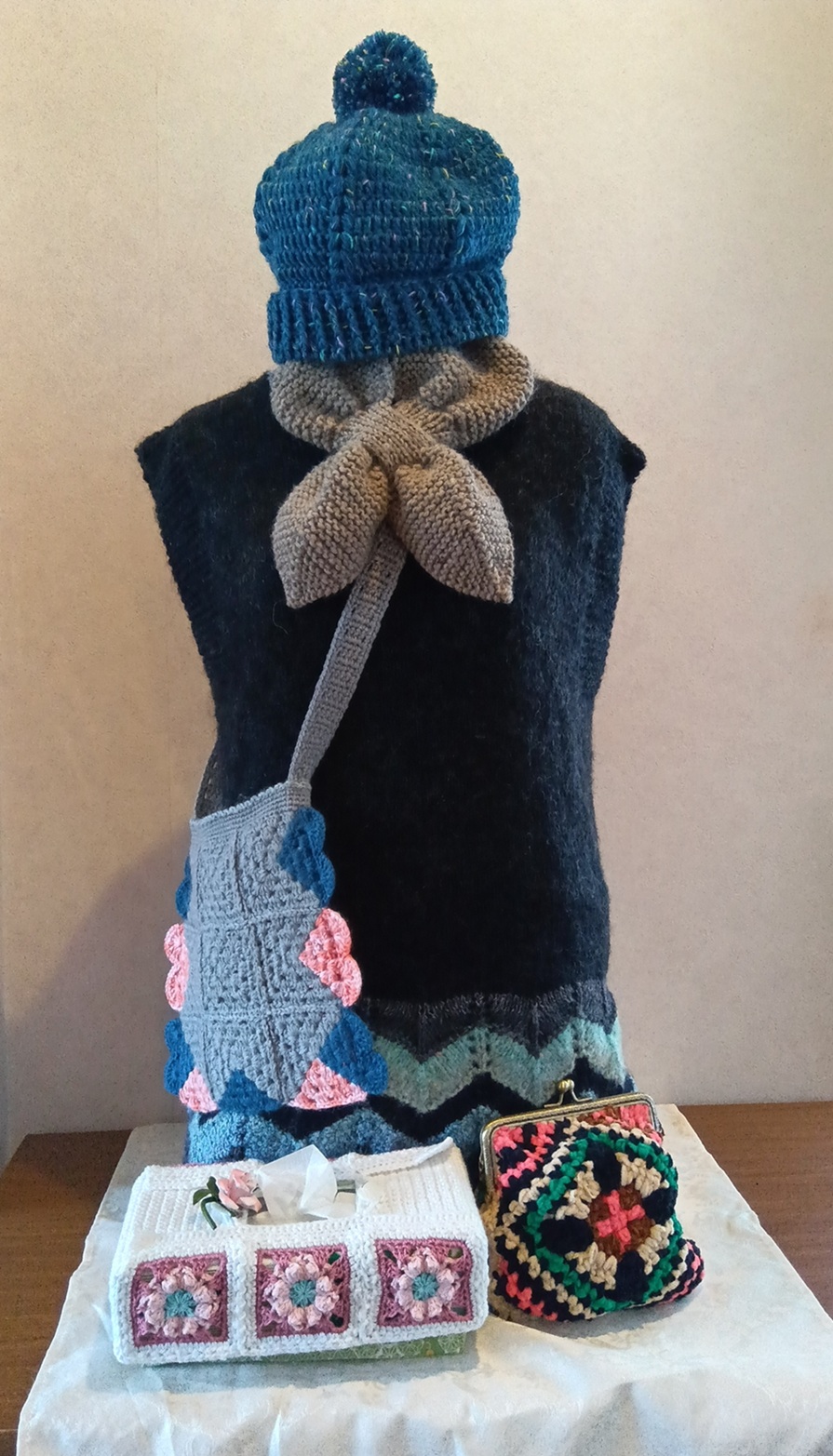 編み物教室　～手編みを楽しもう～