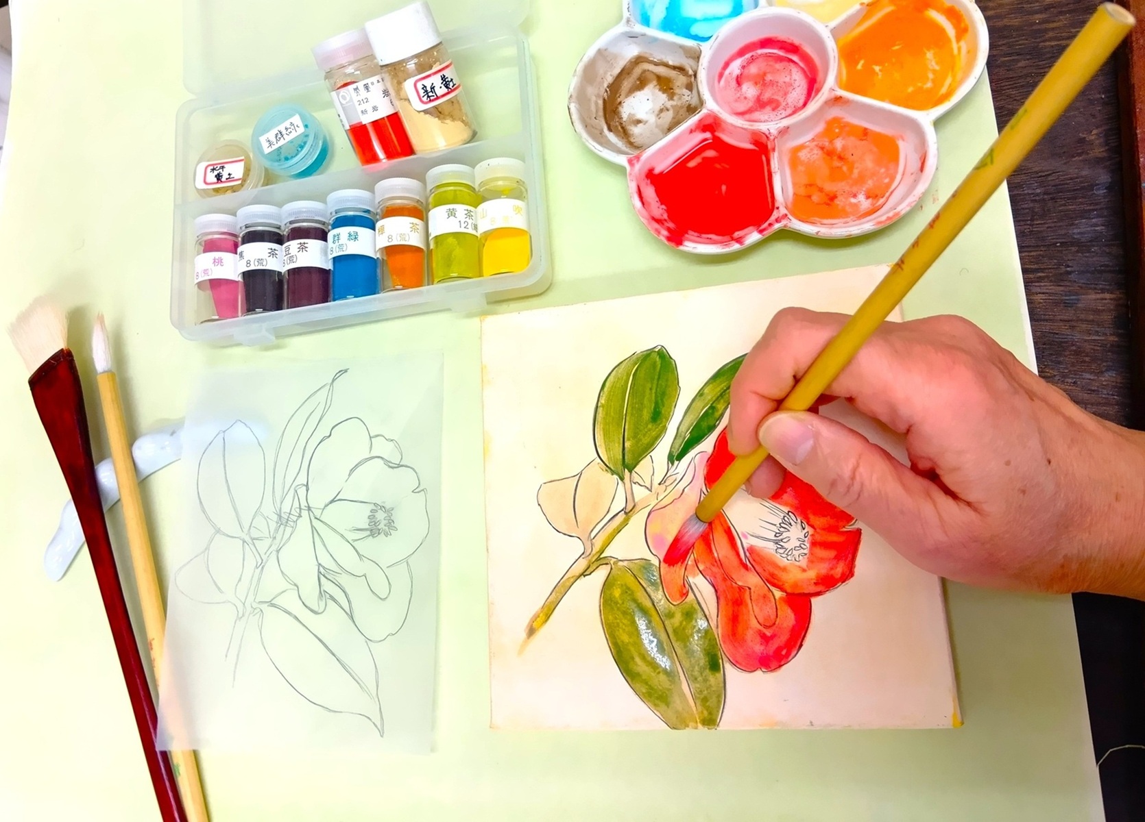 長岡教室【ワンデー講座】岩絵の具体験教室 「椿を描く」