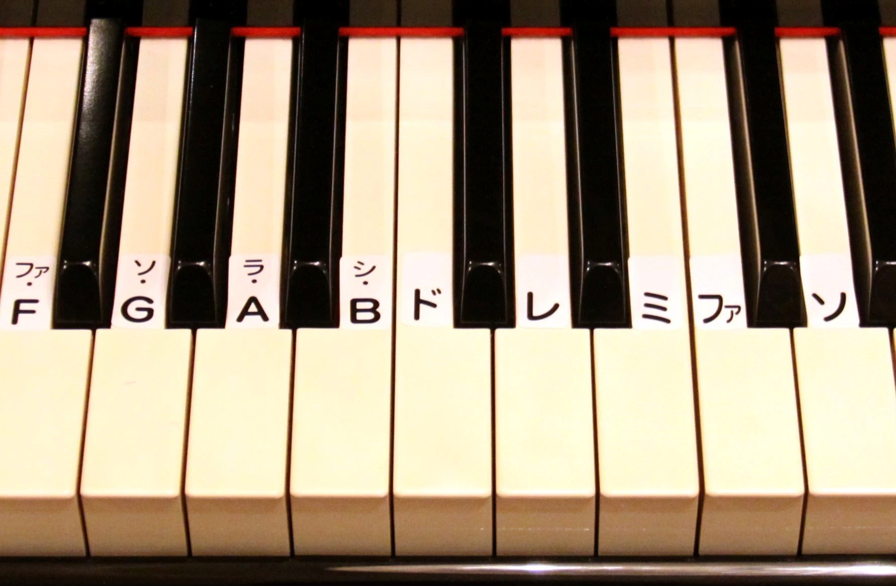 ～楽しく奏でる～　らくらくピアノ　(ｸﾞﾙｰﾌﾟﾚｯｽﾝ＋個人ﾚｯｽﾝ）
