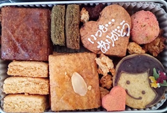 母の日の贈り物に♪ クッキー缶