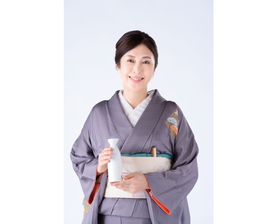 村山　和恵　（日本酒学講師）