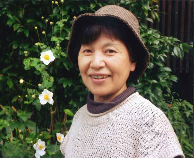 進藤千恵子 (日本絵手紙協会公認講師)